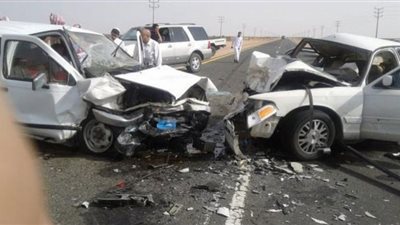إصابة ١٤ شخصًا في حادثي تصادم وانقلاب منفصلين بالعاشر من رمضان