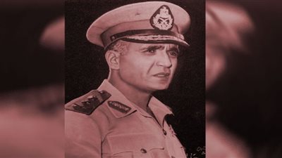 (فيديو) السيسي يشهد فيلمًا تسجيليًا للشهيد البطل عبد المنعم رياض