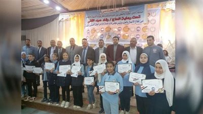 تعليم سوهاج يشهد الحفل الختامي لمسابقة أوائل الطلبة بإدارة المنشاه التعليمية