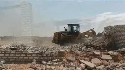 إزالة 45 حالة تعدي على أراضي أملاك الدولة بأسيوط
