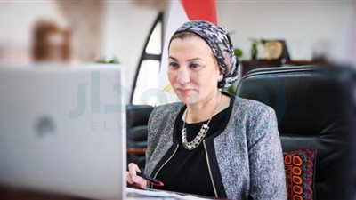 وزيرة البيئة تشارك في المائدة المستديرة رفيعة المستوى لمناقشات المناخ بفرنسا