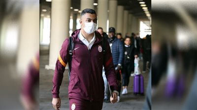 مصطفى محمد يصل رفقة جالطة سراي إسبانيا استعدادًا لمواجهة برشلونة