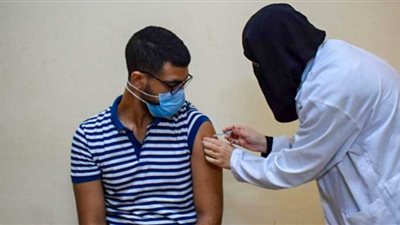 وكيل صحة الشرقية يناقش خطة تطعيم المواطنين بالجرعات التنشيطية