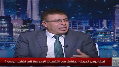 عماد حسين عن أزمة أوكرانيا: الغرب يجيد دس السم بالعسل ويدعي امتلاكه إعلاما مهنيا
