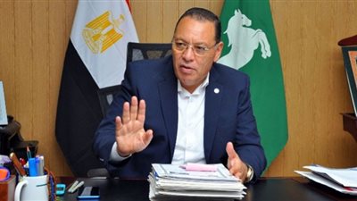 محافظ الشرقية يُشدد على الإسراع فى بحث طلبات تقنين أراضي أملاك الدولة