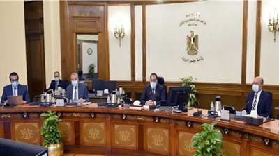 مدبولي يتابع موقف عدد من المشروعات التى يتم تنفيذها فى قطاع النقل