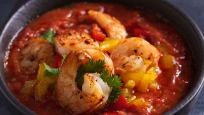 طريقة تحضير طاجن الجمبري بالصلصة والثوم