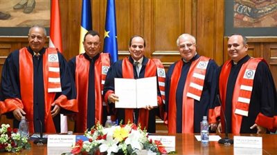 الدكتوراة الفخرية للسيسى ..اعتراف عالمى بنهضة مصر (صور)
