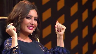 لطيفة: الراحلة فاتن حمامة احتضنتني في بدايتي الفنية