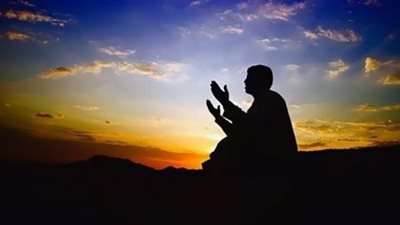 دعاء يوم الجمعة: اللهم اكفني بحلالك عن حرامك واغنني بفضلك عمن سواك