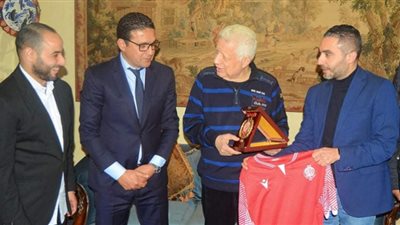 المستشار مرتضى منصور يقيم حفل تكريم لوفد الوداد المغربي بمنزله