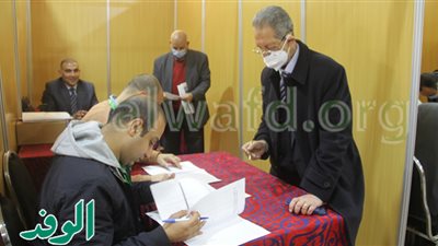 السكرتير العام يدلي بصوته في انتخابات رئاسة الوفد 2022.. صور