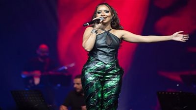 بحضور ١٦ ألف متفرج بلقيس فتحي تكسر الأرقام القياسية في حفل الرياض