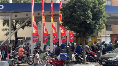 ارتفاع جديد في أسعار المحروقات بلبنان للمرة الخامسة