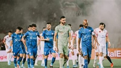 (فيديو) غرفة ملابس الزمالك تتزين بقمصان اللاعبين قبل مواجهة الوداد