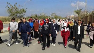 اليوم العالمي للمرأة.. ماراثون مشي للفتيات بمركز شباب شرق النيل ببني سويف