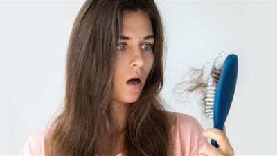 أمل جديد للفتيات.. فيتامين شهير يمنع تساقط الشعر اليومي