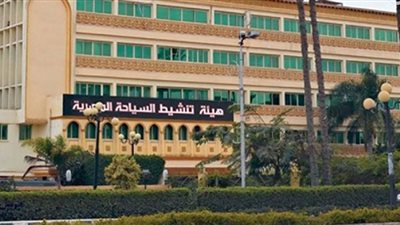 تنشيط السياحة تنظم ورشة عمل لمجموعة من العاملين بفنادق ومنتجعات سيوة