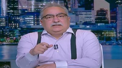 إبراهيم عيسى يحيي حزب الوفد على مشهده الديموقراطي: أتمنى ألا تكون عابرة في مصر