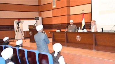 المفتي السابق: علم أصول الفقه أداة لازمة للعلماء والمجتهدين