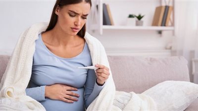 كيف يؤثر كورونا أثناء الحمل على الجنين؟ طبيب يكشف كارثة