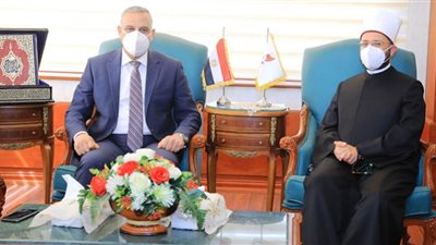 محافظ سوهاج يستقبل مستشار رئيس الجمهورية للشئون الدينية
