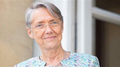الكاميرات توثّق مخالفة رئيسة وزراء فرنسا للقانون (شاهد)