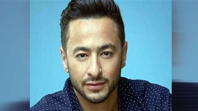 حماده هلال يواصل تصوير 