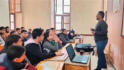 شباب سوهاج تنظم تدريب وورش عمل لتنمية المهارات الحياتية