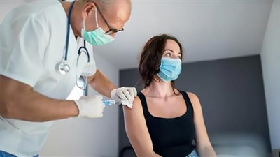 مفاجأة.. هؤلاء الأشخاص يحتاجون لجرعة ثالثة ورابعة من لقاح كورونا