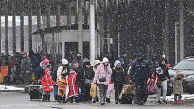 بولندا: عدد اللاجئين الفارين من أوكرانيا ارتفع إلى 1.8 مليون شخص