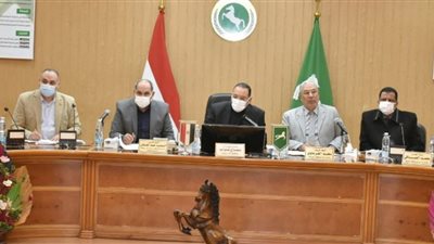 محافظ الشرقية: توجيهات لرؤساء المراكز بتخصيص يوم أسبوعيًا للقاء المواطنين