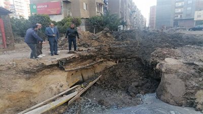 متابعة الأعمال الميدانية لأعمال البنية التحتية بشارع عبدالسلام عارف بمدينة المنصورة