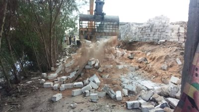 إزالة 26 حاله بناء مخالف بمنشاة القناطر وبو النمرس وأطفيح