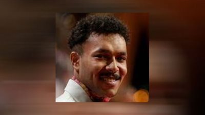 ويجز يقتحم خزينة سمير غانم ويطل ببدلة فطوطة في حفل الرياض