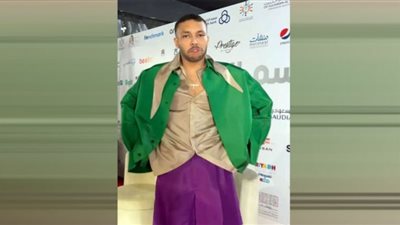 ليس أول من فعلها.. فنانين ظهروا بإستايل ويجز في مختلف أعمالهم الفنية