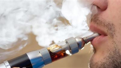 بحث جديد: السجائر الإلكترونية بديل غير آمن للتدخين العادي