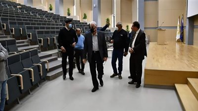 محافظ جنوب سيناء يتفقد قاعة جامعة الملك سلمان الدولية