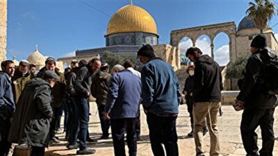 مستوطنون إسرائيليون يقتحمون باحات الأقصى بحماية شرطة الاحتلال تزامنًا مع عيد المساخر