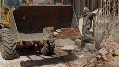 إزالة 54 حالة إشغال وعوائق بمدينة سنورس في الفيوم