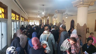 صور.. حزب الوفد بالصف ينظم أكبر قافلة طبية في قرية غمازة الكبرى