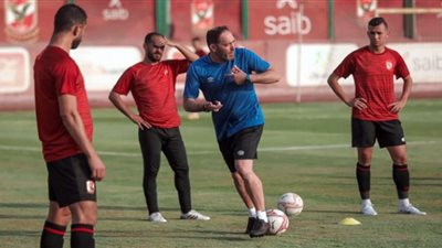 4 صعوبات تواجه الأهلي في المنافسة على لقب الدوري المصري