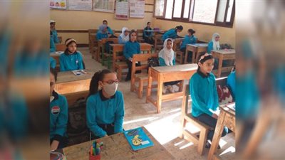 العام الدراسي الجديد| تشديدات على الالتزام بالزي المدرسي الموحد