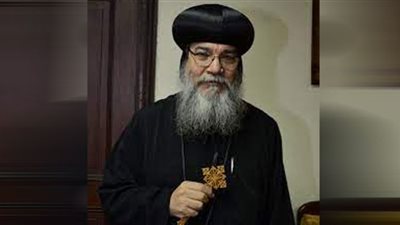 الأنبا مكاريوس يعقد اجتماعًا للأقباط الأرثوذكس في المنيا