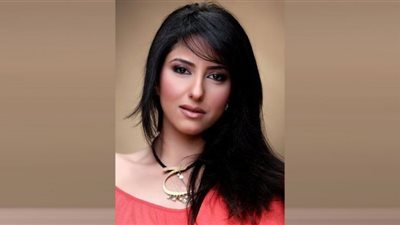 حنان مطاوع لابنتها: ياخواتي بحبها دي حبيبة أمها