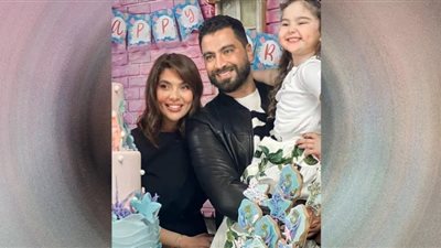 معتصم النهار مطلوب على مواقع التواصل.. عيون ابنته كلمة السر(صور)