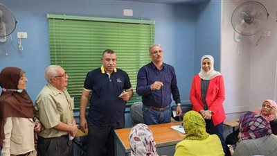 إدارة سوهاج التعليمية تعقد اجتماعا باخصائي الصحافة المدرسية