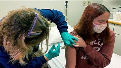 فعالية لقاح سبوتنيك ضد فيروس خطير.. عالم أوبئة يؤكد