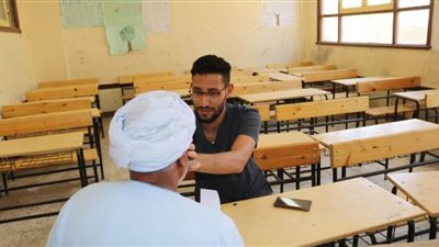 جنوب الوادي تدفع بنخبة المستشفى الجامعي في قافلة إلى أبنود