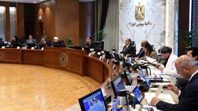 الحكومة توافق على إجراءات تيسير اشتراطات الحصول على الرخصة الذهبية